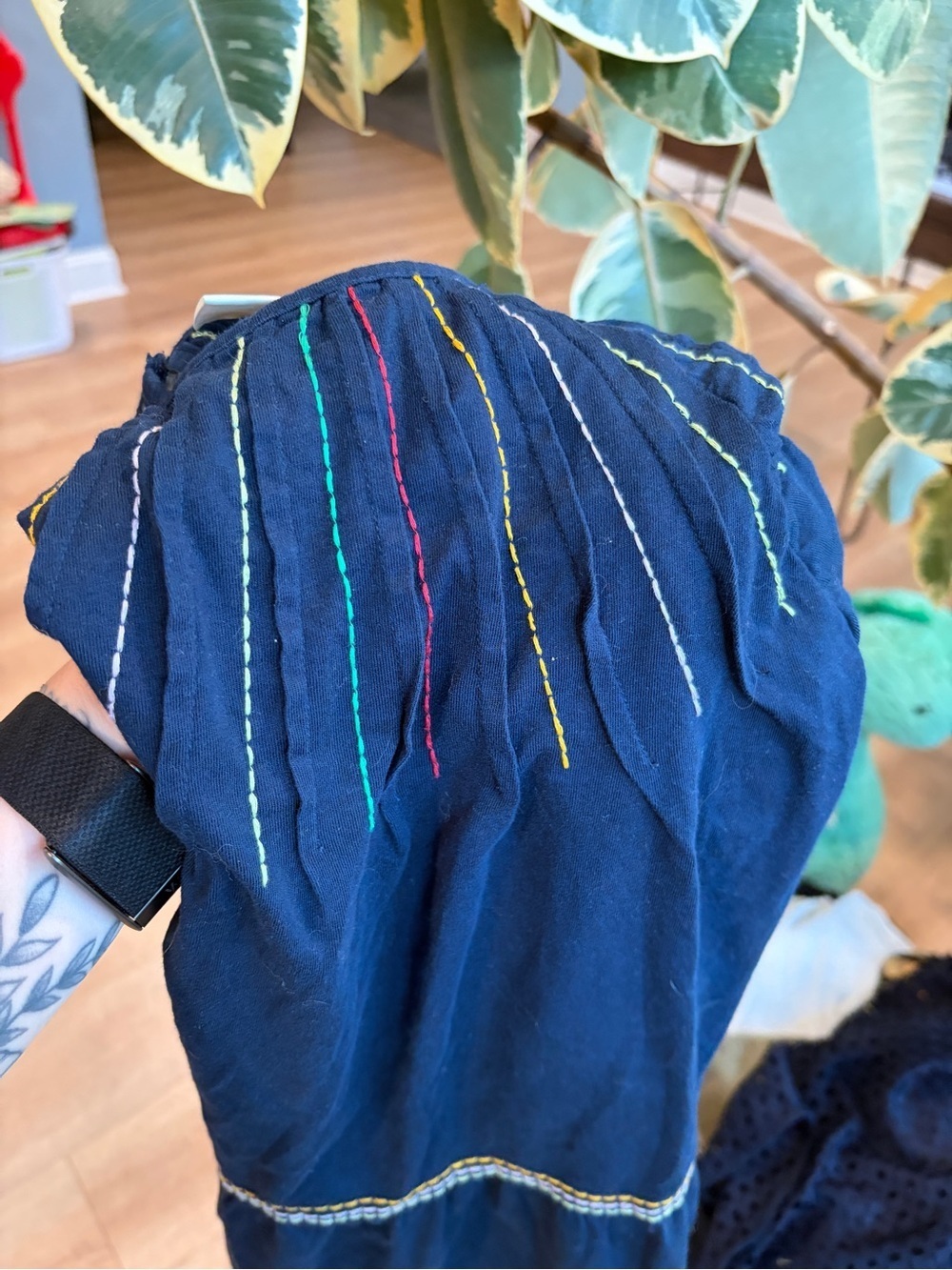 Maeve Anthropologie Navy Embroidered Peasant Blouse XS Boho - Picture 11 of 11